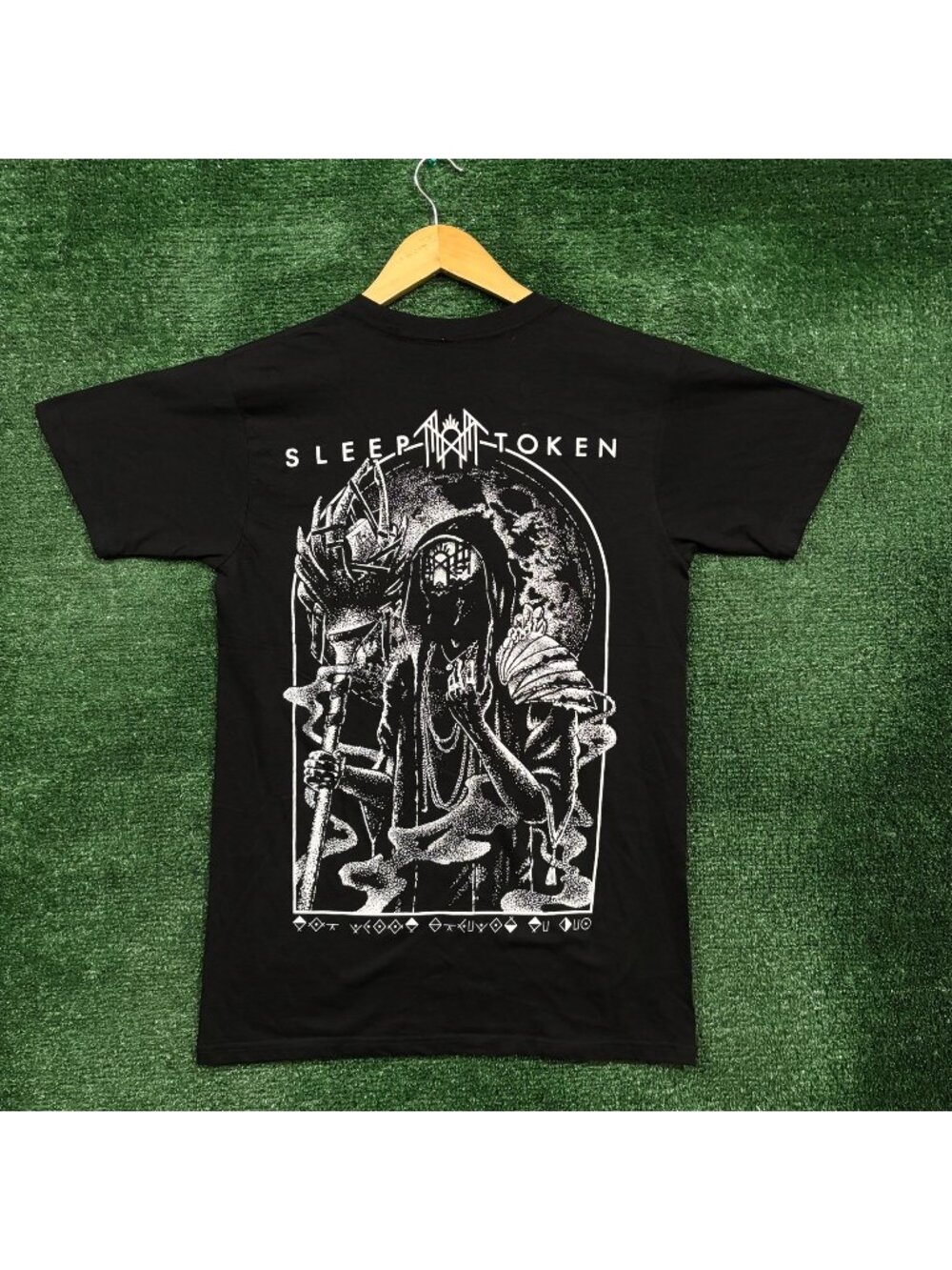 Sleep Token Raise Your Horns High T-Shirt Size Small